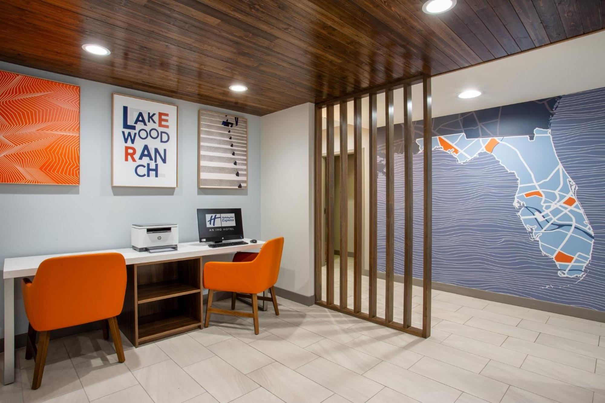 Holiday Inn Express & Suites Bradenton East-Lakewood Ranch By Ihg Exterior photo