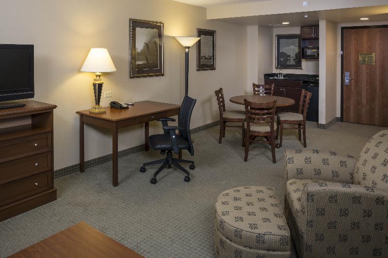 Holiday Inn Express & Suites Bradenton East-Lakewood Ranch By Ihg Exterior photo